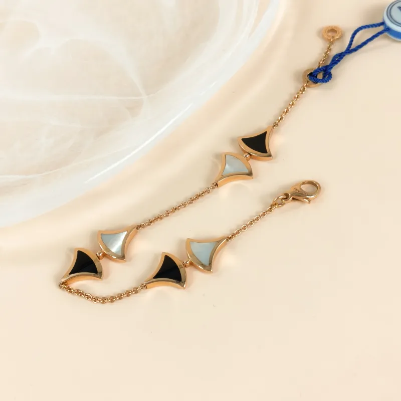 Bvlgari Bracelet DIVAS’ DREAM Collection Bracelet · Pearl 18KR ose Gold One Size ML 20cm — cover view 3 of 5