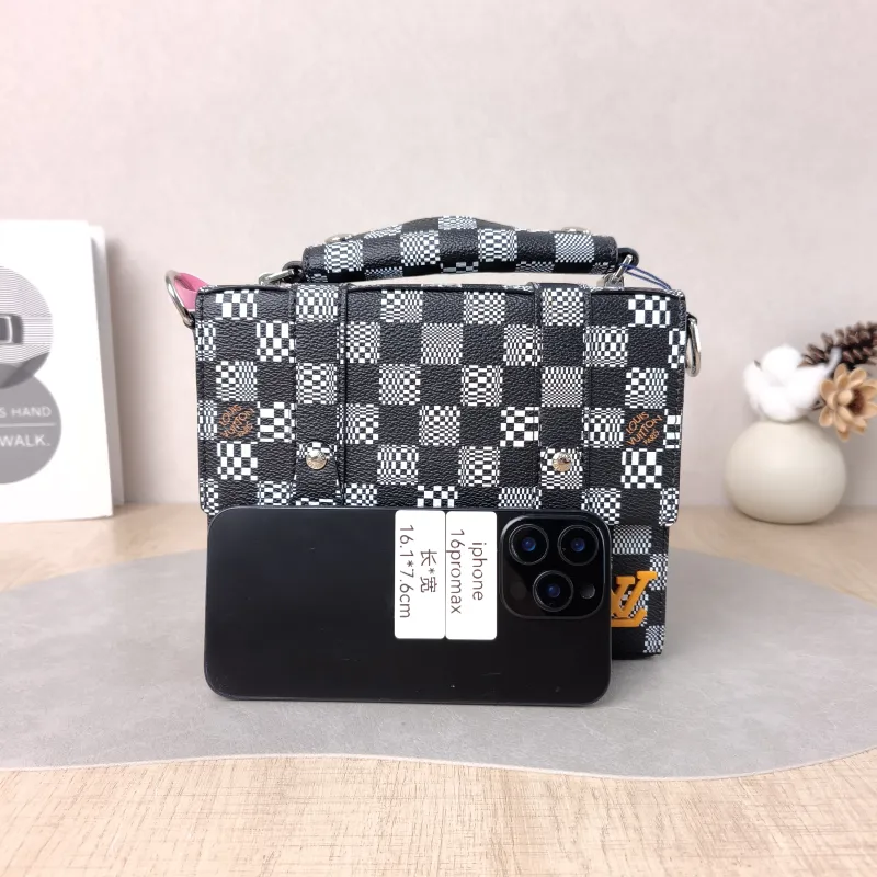 Louis Vuitton Crossbody Bag Flap Soft Trunk Messenger Bag Colorblock PVC One Size 20 × 5.5 × 16 cm — cover view 3 of 5