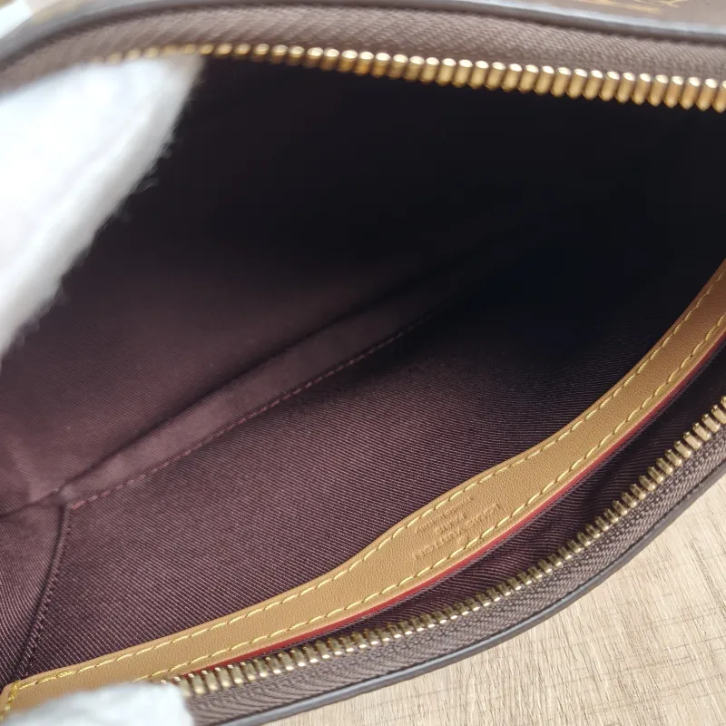 Louis Vuitton Crossbody Bag Boulogne PVC Small 26 × 9.5 × 16 cm Shoulder Strap — detail view 5 of 11