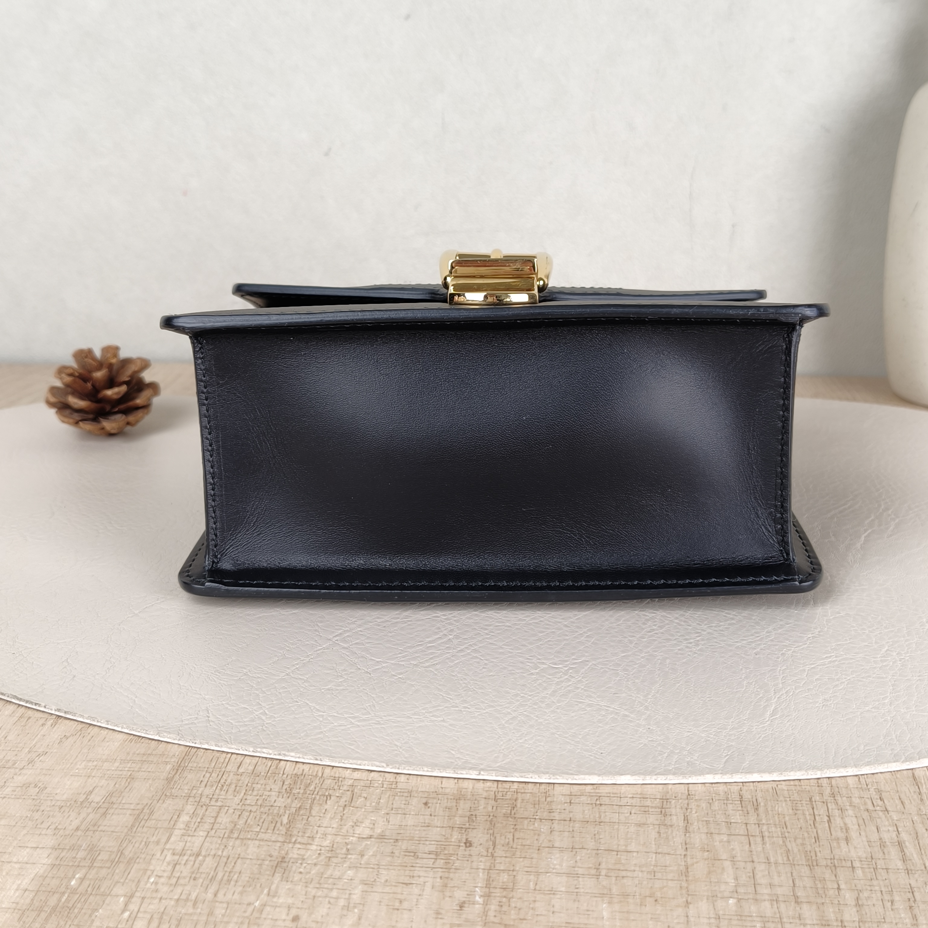 GUCCI Shoulder Bag Sylvie Shoulder Strap Edition Black CC alfskinmini19 × 8 × 14 cm — cover view 4 of 5