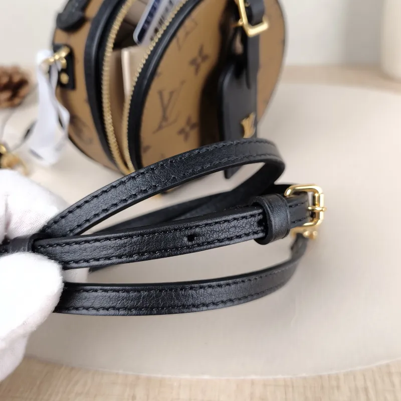Louis Vuitton Crossbody Bag Mini BOITE CHAPEAU Monogram PVC Mini 13 × 6.5 × 12 cm — detail view 5 of 10
