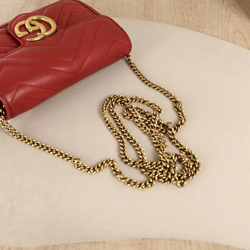 GUCCI Crossbody Bag GG Marmont Mini Marmont Mini Red Calfskinmini16.5 × 4.5 × 9.5 cm — detail view 7 of 12