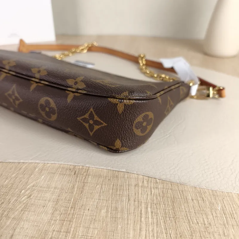 Louis Vuitton Shoulder Bag Pochette Accessoires Two Straps Monogram PVC Large 23.5 × 4 × 13.5 cm — detail view 6 of 10