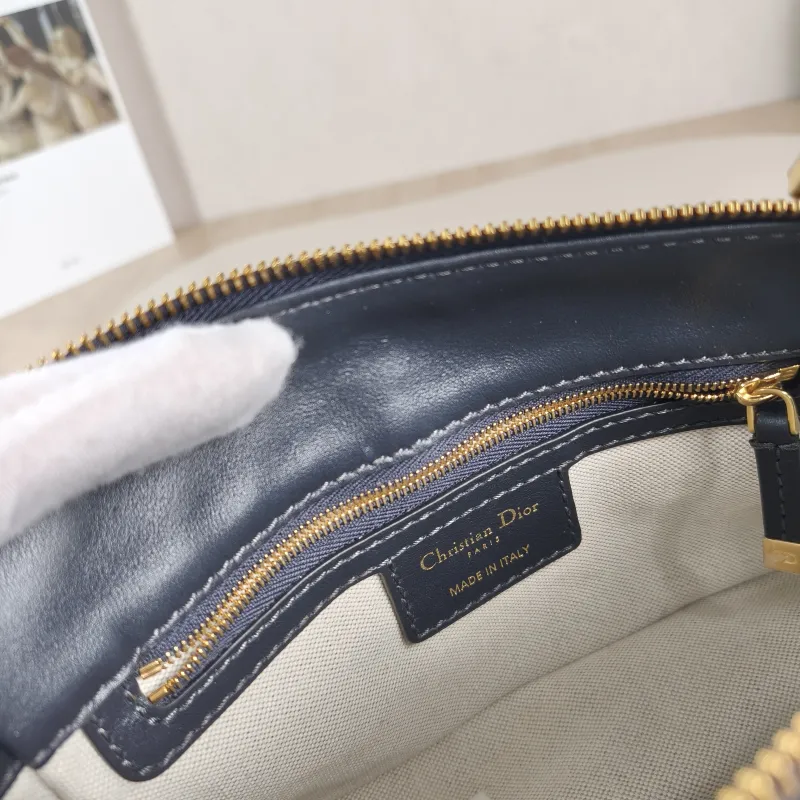 DIOR Crossbody Bag 30Montaigne Blue Canvas Small 19.5 × 6.5 × 11 cm — detail view 8 of 12