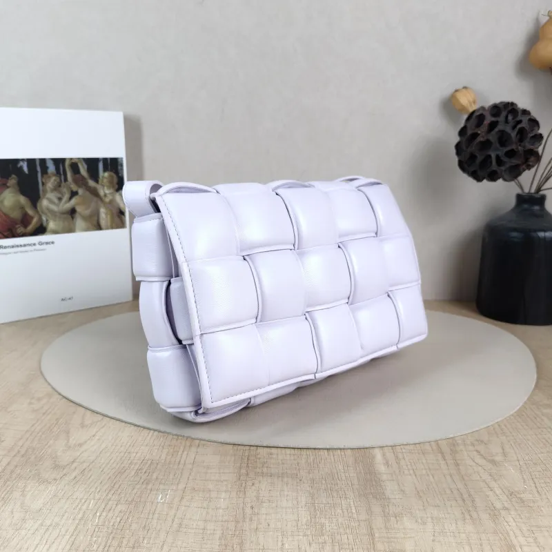 Bottega Veneta Crossbody Bag Padded Cassette Woven Lambskin Medium26 × 8 × 18 cm — cover view 4 of 5