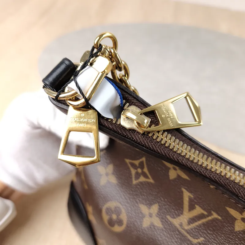 Louis Vuitton Crossbody Bag Boulogne PVC Small 26 × 9.5 × 16 cm — detail view 13 of 14