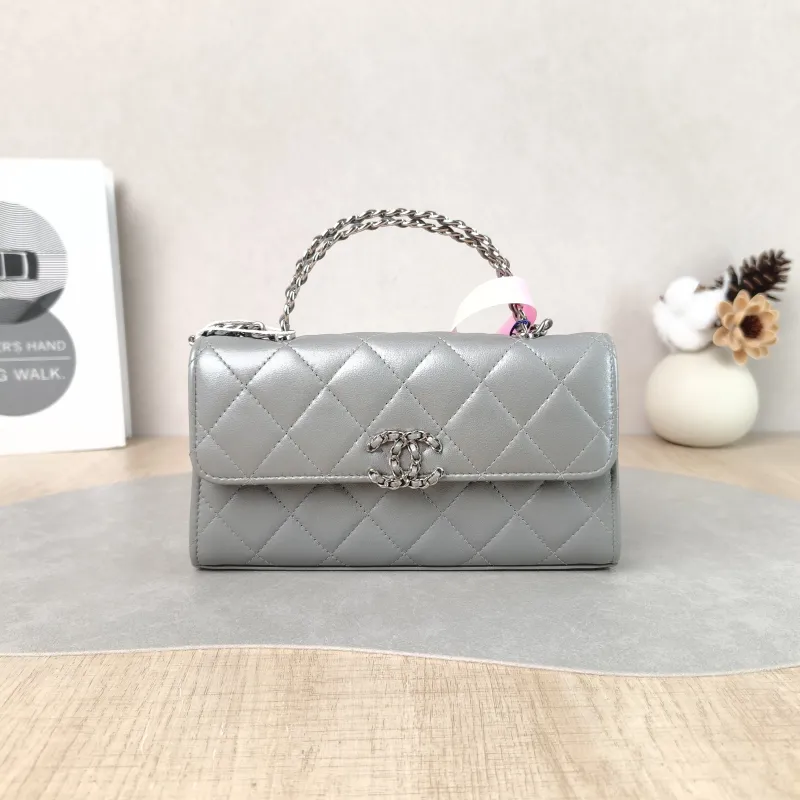 Chanel Crossbody Bag kelly Silver Waxed Leather One Size 18 × 4.5 × 10 cm