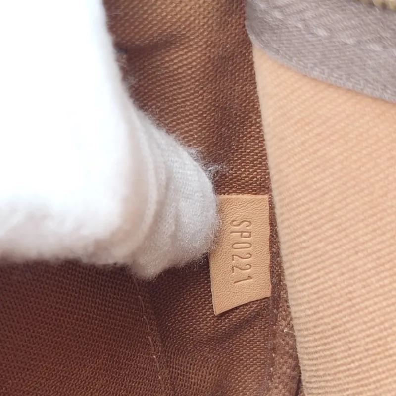 Louis Vuitton Crossbody Bag Multi Pochette Accessoires Shoulder Strap PVC Small 24 × 4 × 13.5 cm — detail view 2 of 12