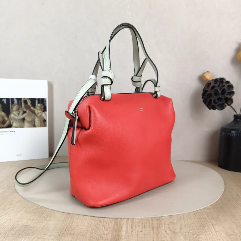 CELINE Crossbody Bag Crossbody Bag Red Calfskin One Size 23.5 × 10 × 23 cm — cover view 4 of 6