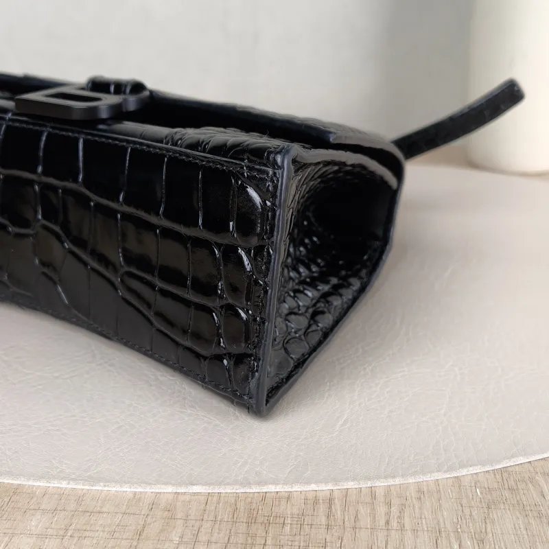 BALENCIAGA Crossbody Bag Hourglass Hourglass Bag Black Calfskinmini19 × 5 × 12 cm — detail view 6 of 13