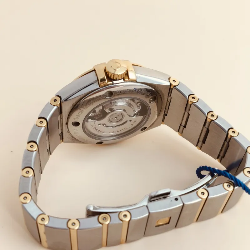 OMEGA Watch Watch One Size White31 — cover view 5 of 8