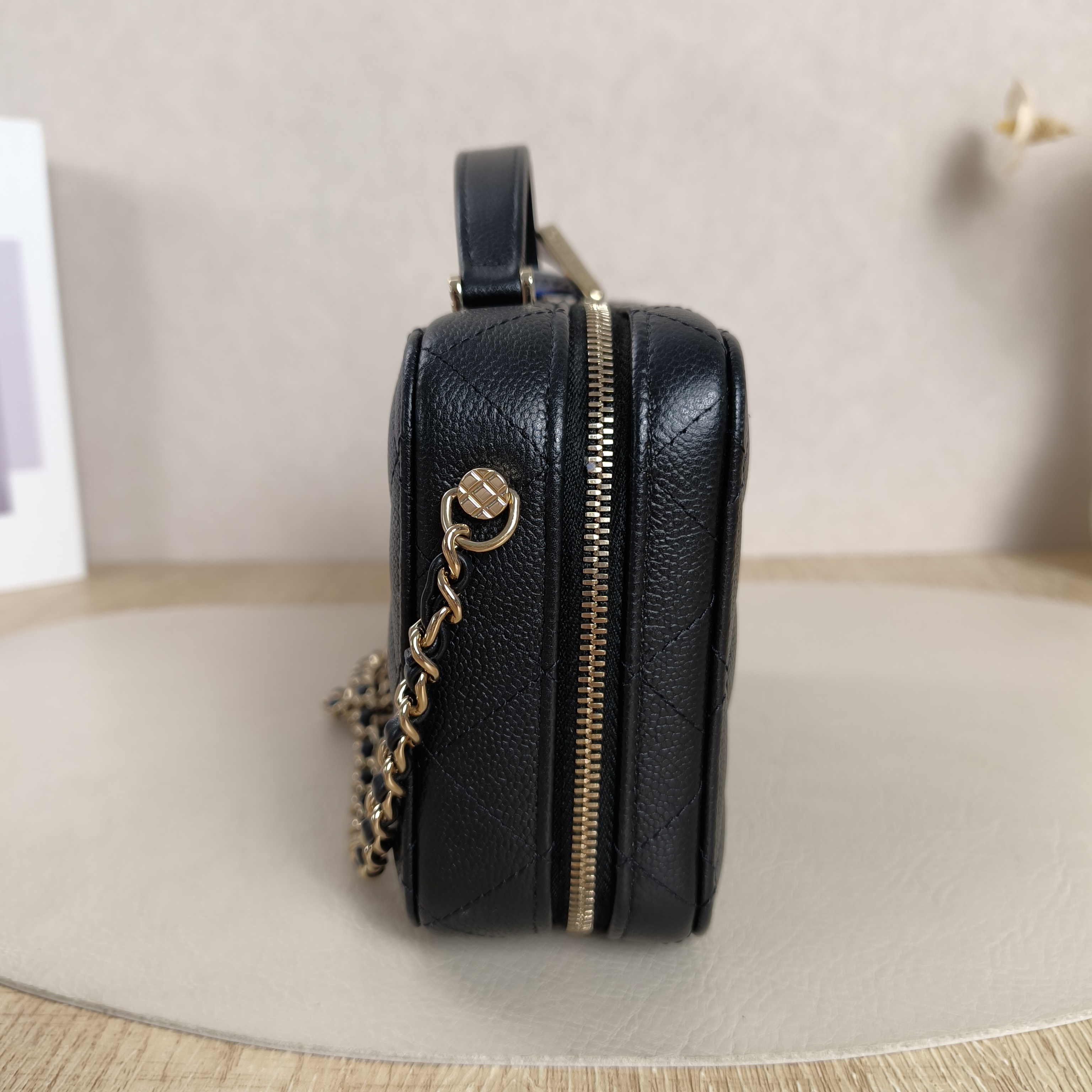 Chanel Pre-Owned Bag · DS60600008 — cover view 7 of 11