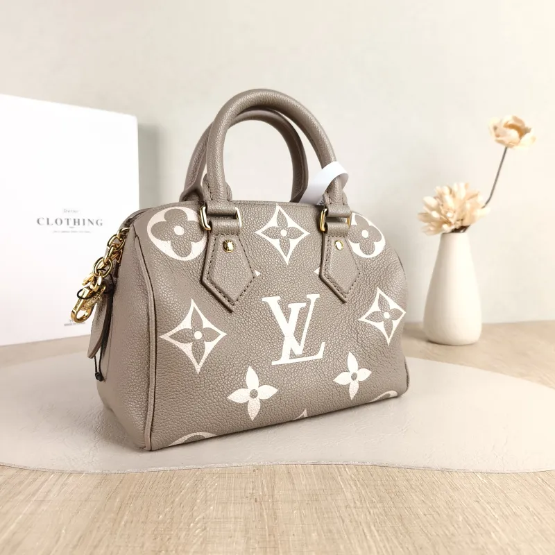 Louis Vuitton Crossbody Bag Speedy20 · White Monogram Empreinte Embossed Calfskin Small 20.5 × 12 × 13.5 cm — cover view 4 of 5