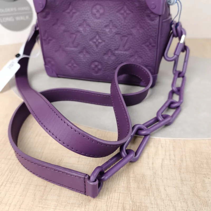 Louis Vuitton Crossbody Bag SOFT TRUNK Box Calfskinmini 18.5 × 8 × 13 cm — detail view 8 of 15