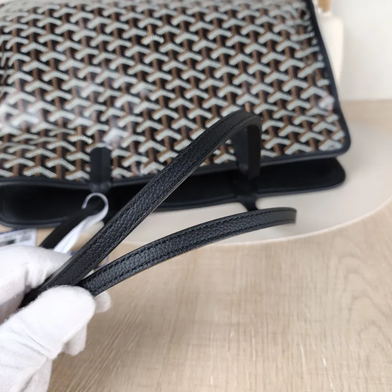 GOYARD Top Handle Bag hardy y tote Black PVC Small 40 × 17 × 31 cm — detail view 2 of 10