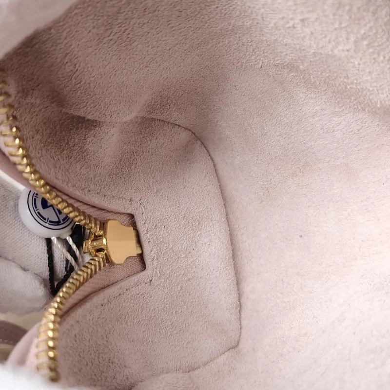 CELINE Crossbody Bag Calfskin Mini 14 × 7.5 × 9.5 cm — detail view 4 of 8