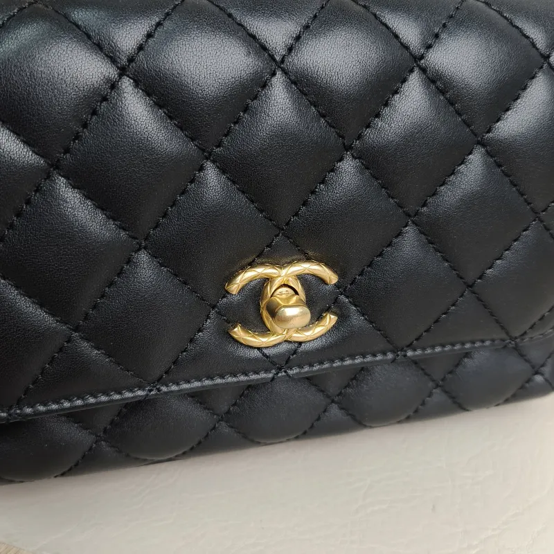 Chanel Crossbody Bag Coco Handle​Black Calfskinmini19 × 9 × 13 cm — detail view 9 of 13