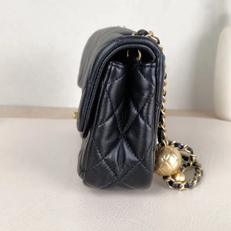 Chanel Crossbody Bag Classic Flap Large Mini CF Mini Black SL ambskin mini 20 × 6 × 12 cm — detail view 2 of 16