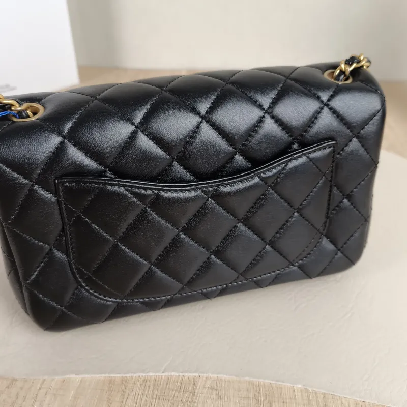 Chanel Crossbody Bag c mini Black Lambskin mini20 × 6 × 12 cm — detail view 6 of 12