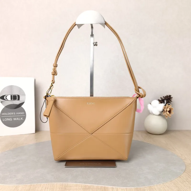 LOEWE Shoulder Bag puzzle fold Shoulder Bag Brown Calfskin One Size 23 × 6.5 × 15.5 cm