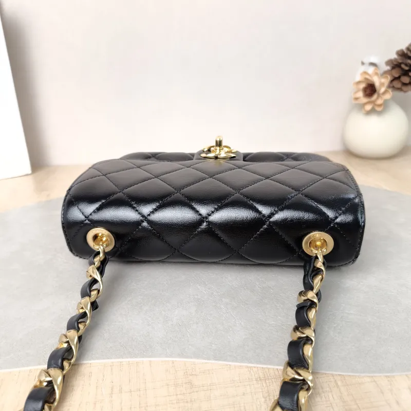 Chanel Shoulder Bag cf mini Black Waxed Leather mini 20 × 5 × 12 cm — detail view 8 of 12