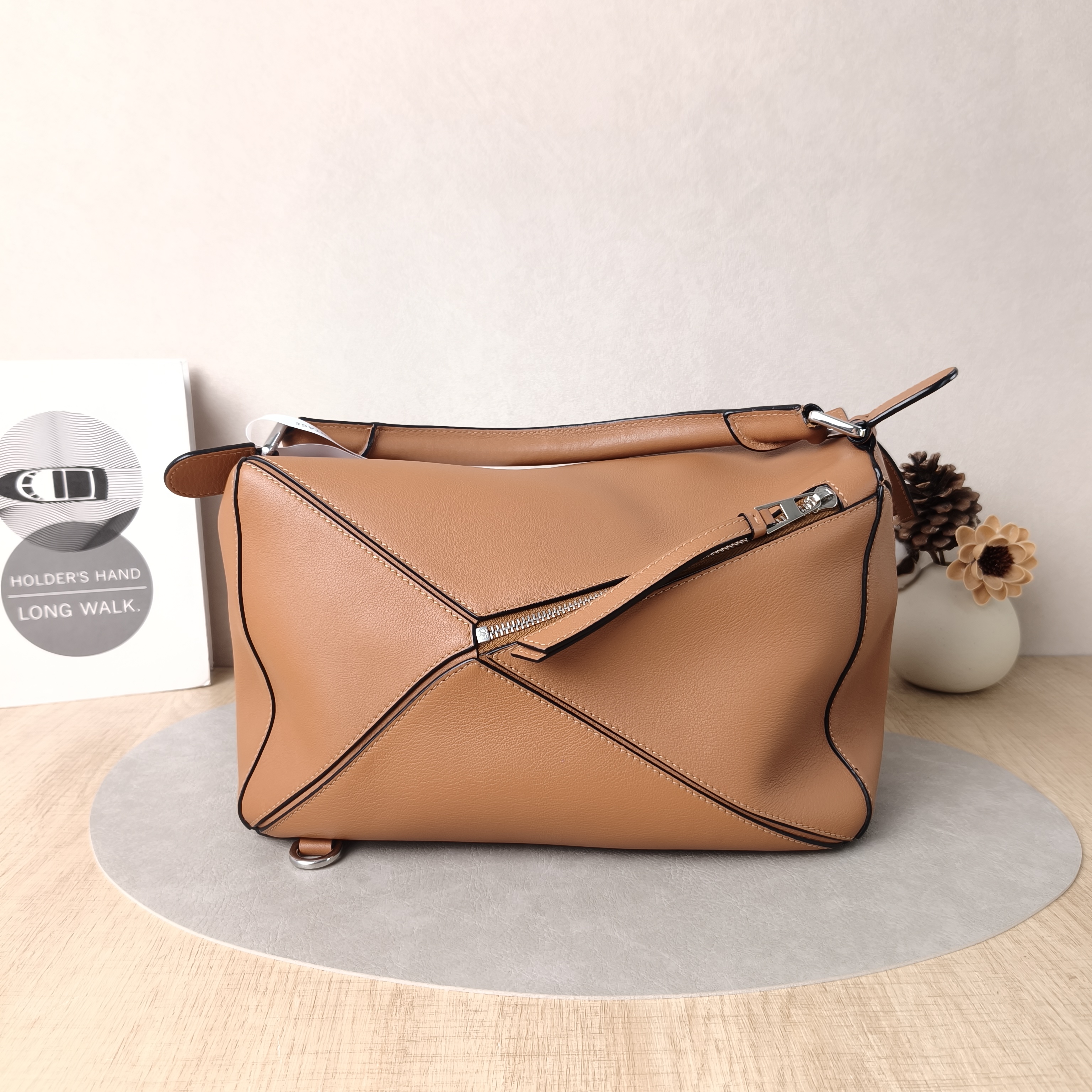 LOEWE Crossbody Bag Puzzle Brown Calfskin Medium29 × 14 × 19.5 cm — cover view 2 of 5