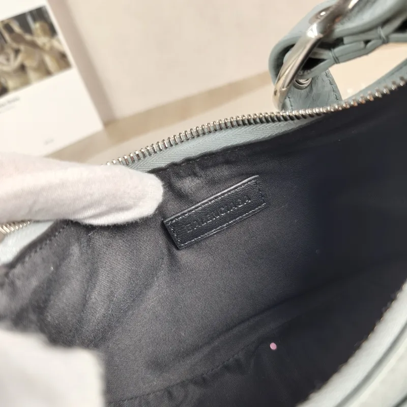 BALENCIAGA Crossbody Bag LE CAGOLE Lambskin XS 26 × 7 × 16 cm — detail view 7 of 12