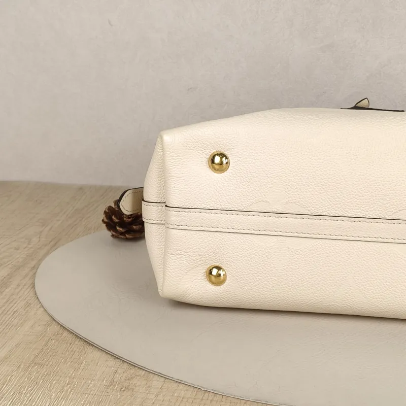 Louis Vuitton carryall Small White Calfskin Microchip Edition · Shoulder Strap Inner Pouch Leather Tag · 29.5 × 12 × 24 cm — cover view 8 of 8