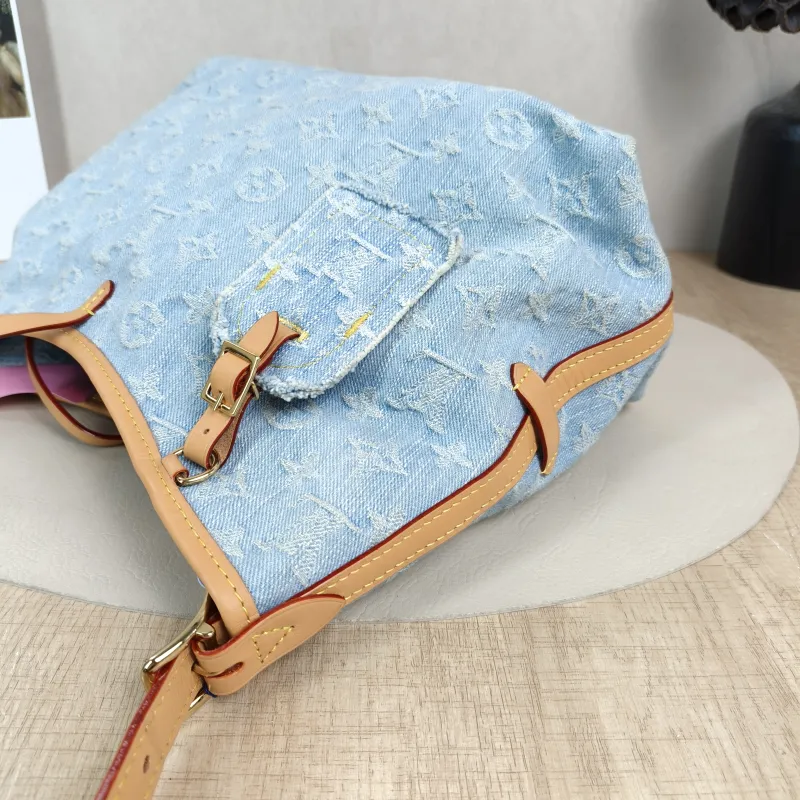 Louis Vuitton Crossbody Bag Carryall Blue Small29 × 12 × 24 cm — detail view 8 of 14