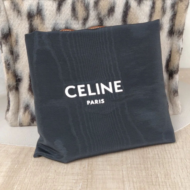 CELINE Shoulder Bag CABAS THAIS Shopping Tote Small 25.5 × 12 × 18.5 cm — detail view 9 of 10