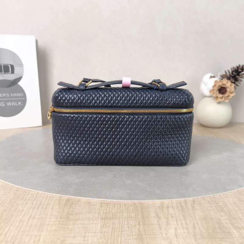 Loro Piana Crossbody Bag Extra Pocket L19Navy Lambskin One Size19 × 7 × 11.5 cm