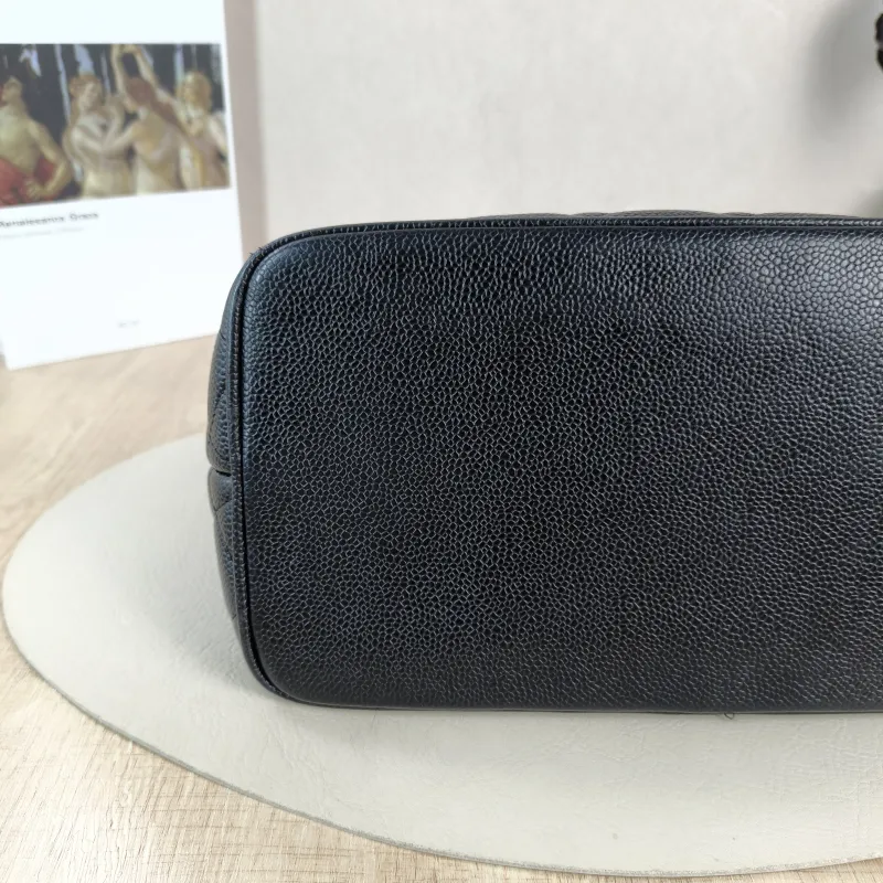Chanel Top Handle Bag Medallion Black Grained Calfskin Large 30 × 15 × 24 cm 6 — detail view 6 of 10