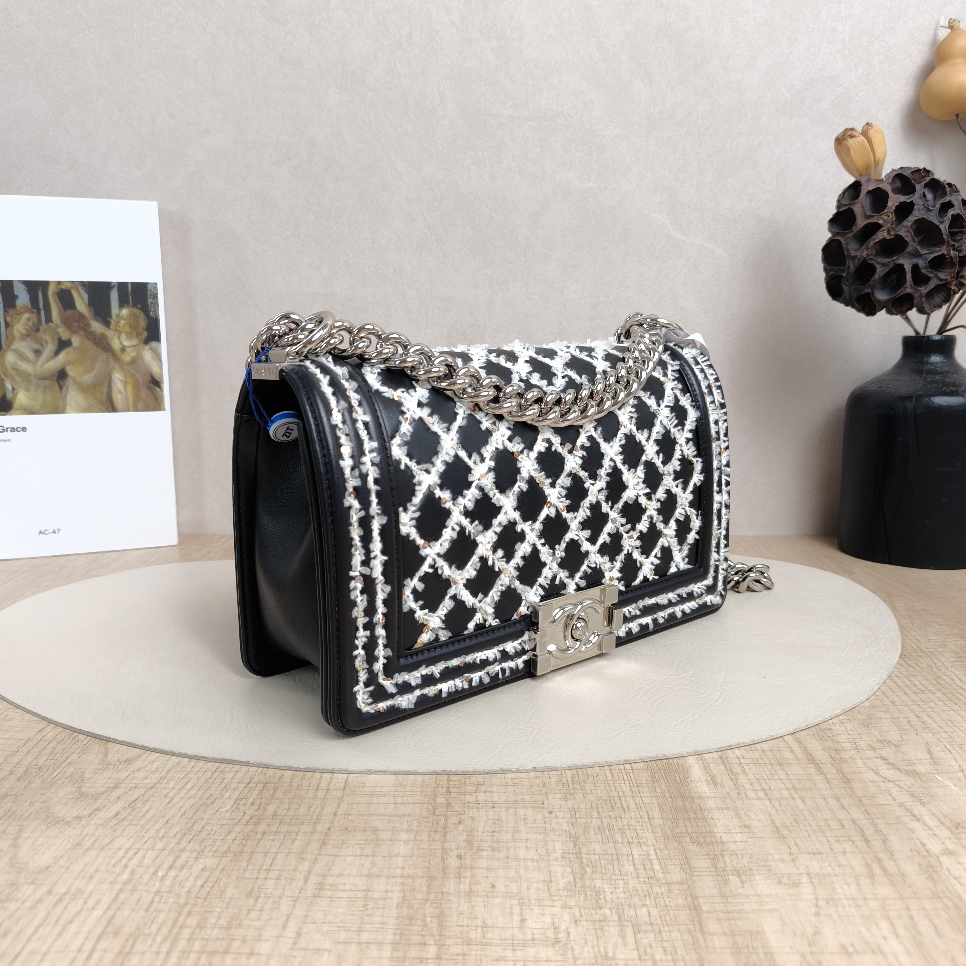 Chanel Crossbody Bag Le Boy Black Lambskin White 2017 Edition Medium 25 × 9 × 15 cm — cover view 6 of 6