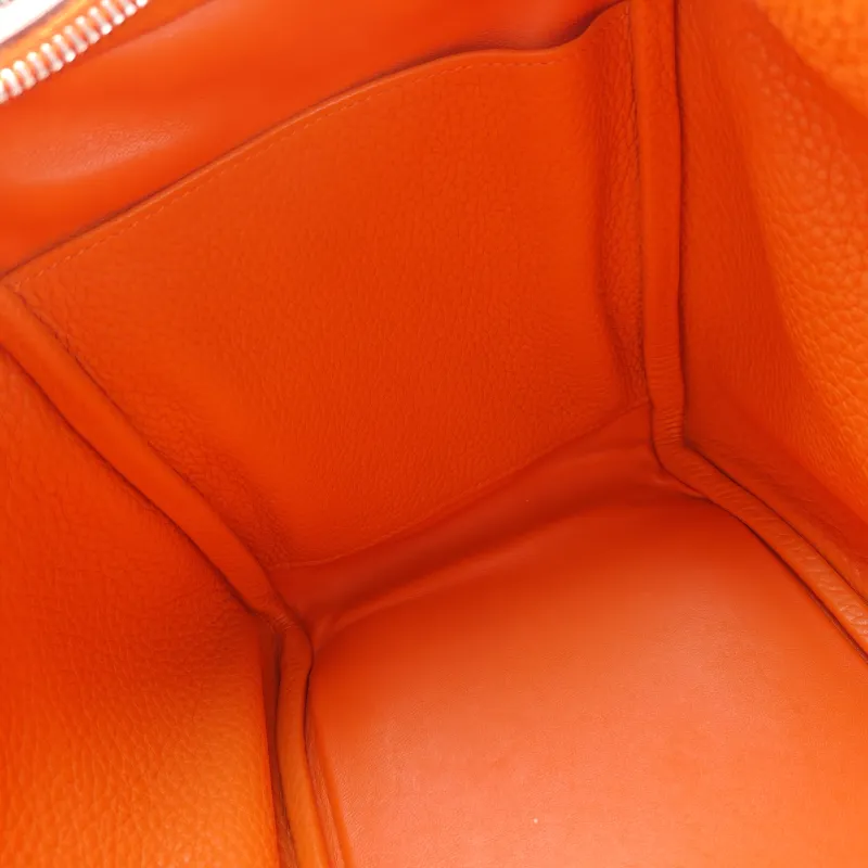 Hermès Crossbody Bag Lindy 30 Taurillon Clemence TC Calfskin 30 30 × 15 × 19 cm R — detail view 12 of 14