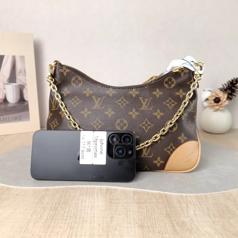 Louis Vuitton Crossbody Bag Boulogne PVC Small 26 × 9.5 × 16 cm — cover view 5 of 6
