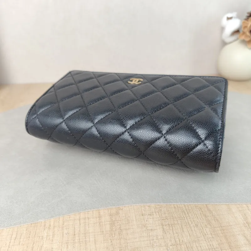 Chanel Crossbody Bag Classic Flap WOC CF WOCWOC Bag Black Grained Calfskin Mini 19.2 × 3.5 × 12.3 cm 29 — detail view 9 of 13