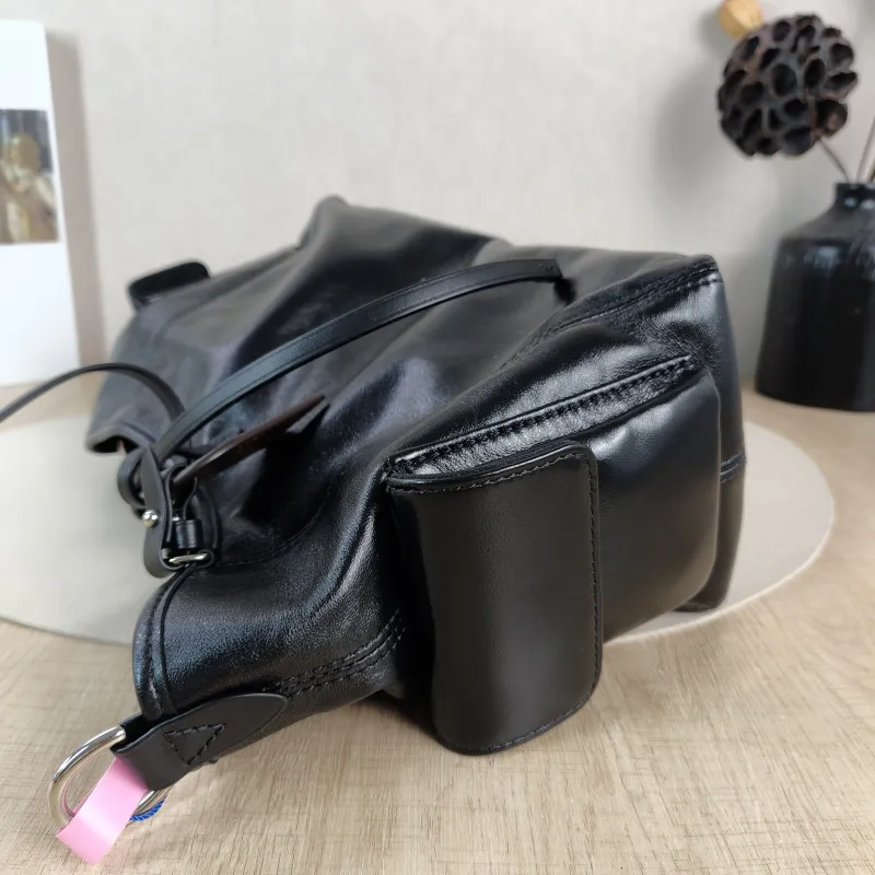 Louis Vuitton Crossbody Bag Carryall Cargo Vibe Black SL ambskin Small 33.5 × 15 × 23 cm — detail view 8 of 10