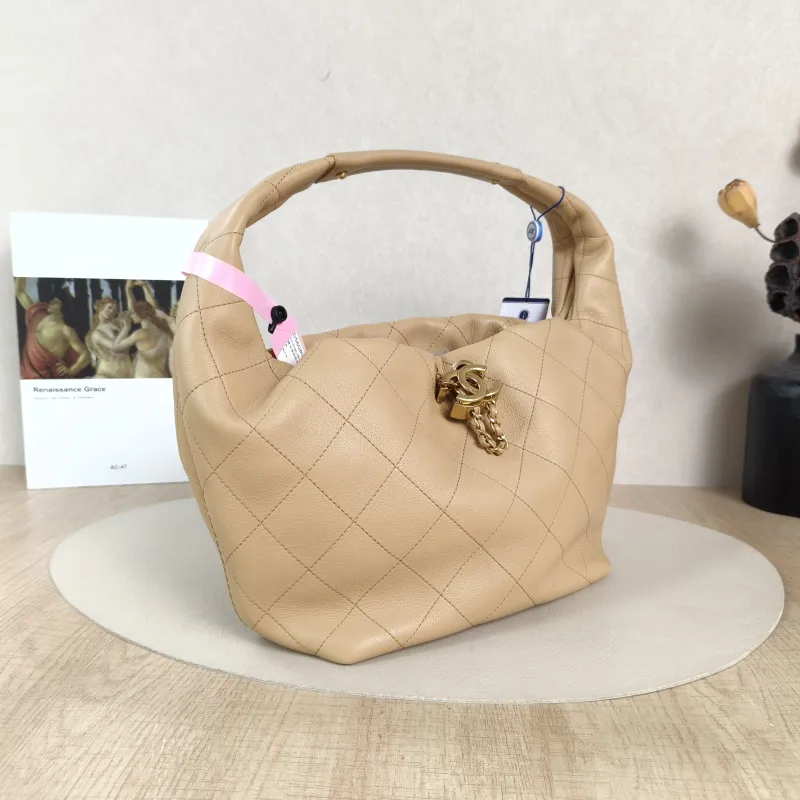 Chanel Crossbody Bag26c Taupe Calfskin One Size32 × 12 × 24 cm — cover view 3 of 5