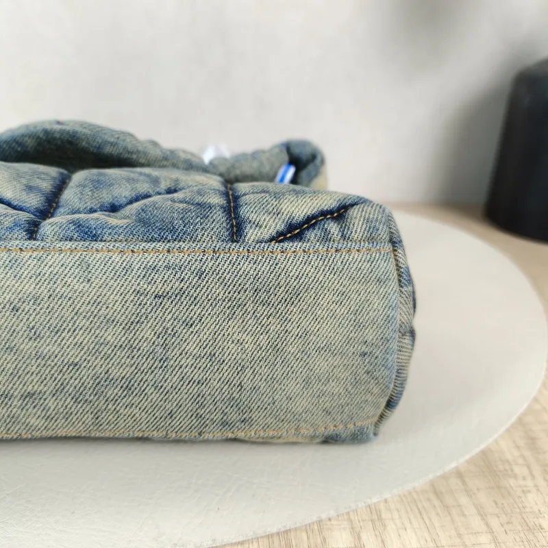 SAINT LAURENT Shoulder Bag LOULOU Blue Mini 20 × 7.5 × 14 cm — detail view 12 of 13