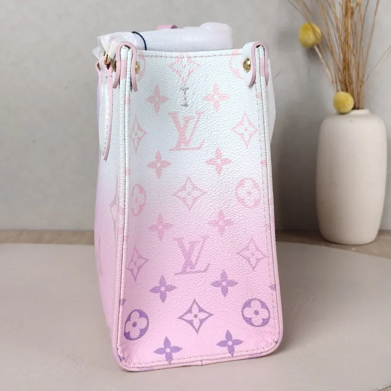 Louis Vuitton Shoulder Bag Onthego PVC Small 25 × 11.5 × 19 cm — detail view 3 of 12