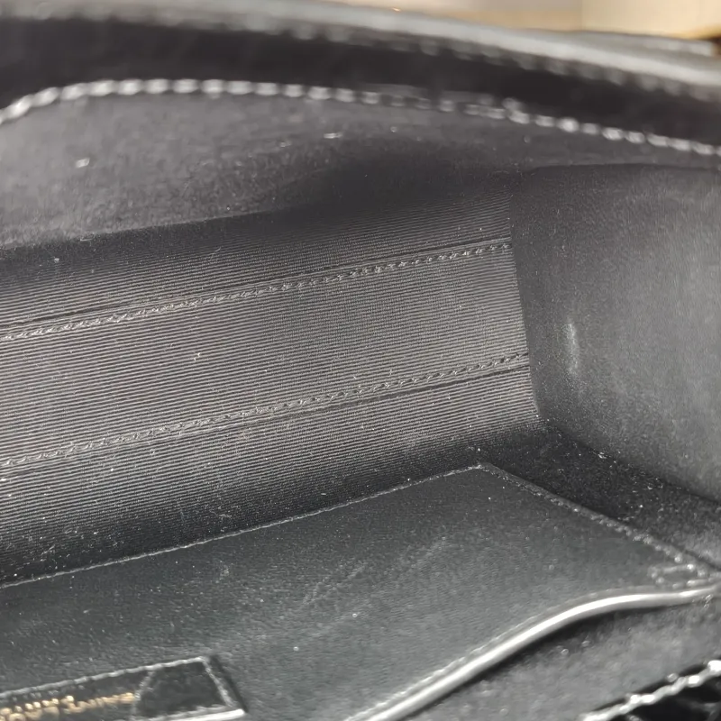 SAINT LAURENT Shoulder Bag MANHATTAN Black Calfskin Small24 × 6 × 17.5 cm — detail view 9 of 9