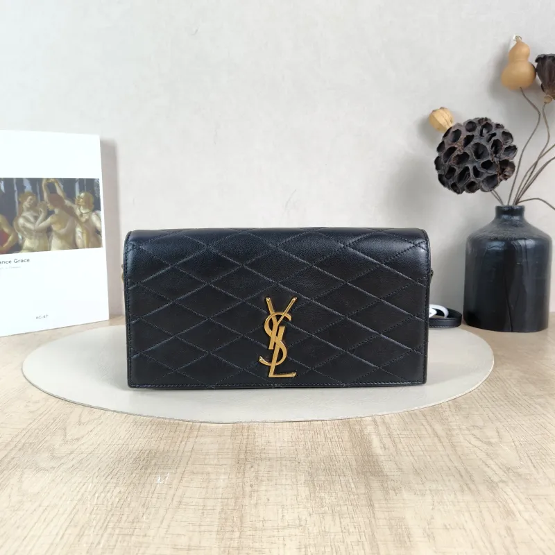 SAINT LAURENT Shoulder Bag Shoulder Crossbody Bag Black with Gold-Tone Hardware Lambskin One Size26 × 4 × 14 cm