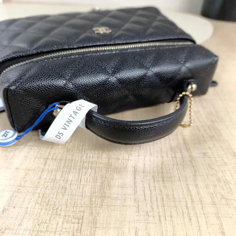 Chanel Crossbody Baglp Box Bag Top Handle Crossbody Bag Black Grained Calfskin One Size19.5 × 5 × 17 cm — detail view 6 of 15