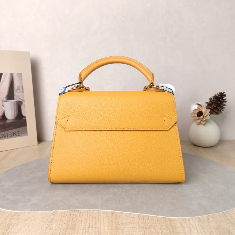 Louis Vuitton Shoulder Bag Twist One Handle Edition Small 25 × 11 × 17 cm — cover view 2 of 6