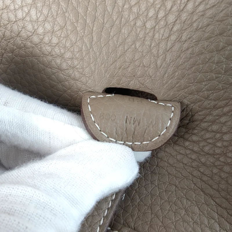 Hermès Crossbody Bag Evelyne 29 29 Taurillon Clemence TC Calfskin Small 29 × 8 × 30 cm W — detail view 9 of 12