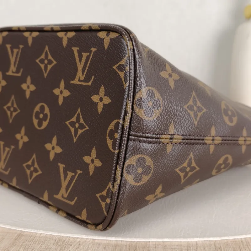 Louis Vuitton Top Handle Bag ALL IN BB Monogram PVCBB16 × 12 × 18 cm — detail view 4 of 10