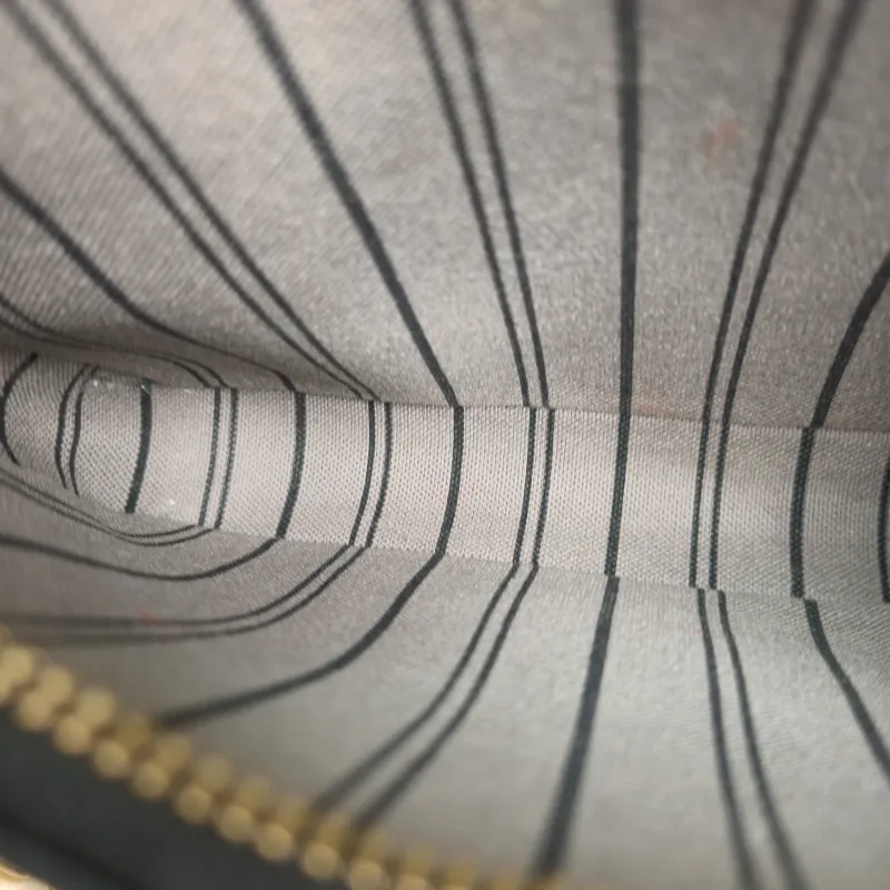 Louis Vuitton Crossbody Bag EASY POUCH ON STRAP Black Empreinte Embossed Calfskinmini19 × 3 × 11.5 cm — detail view 1 of 7