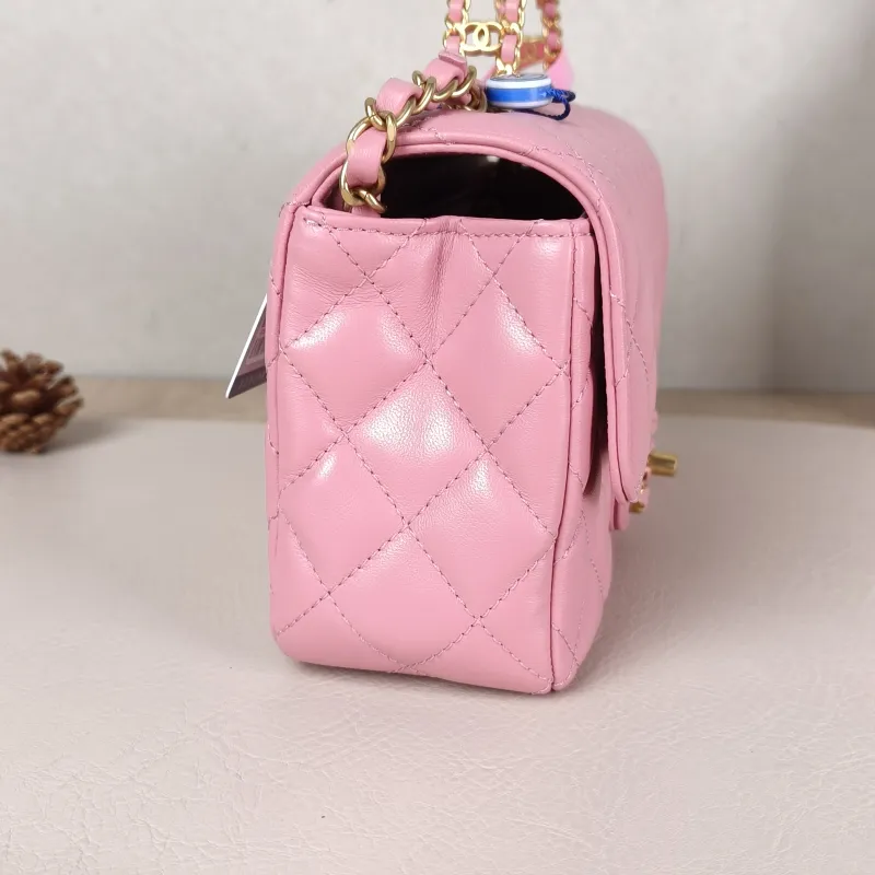Chanel Crossbody Bag mini Lambskin mini21 × 6 × 12 cm — detail view 6 of 15
