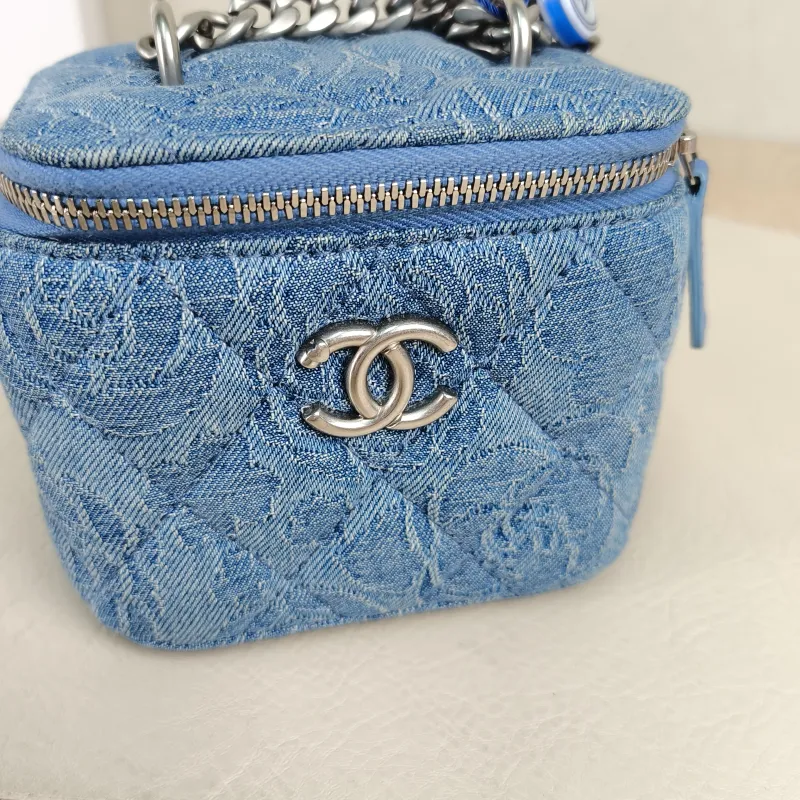 Chanel Crossbody Bag23p Edition Blue nano10 × 7 × 9 cm — detail view 8 of 12