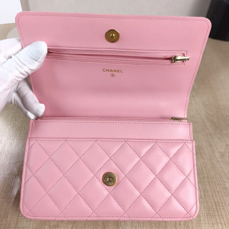 Chanel Crossbody Bag Edition woc Pink Lambskin Mini 19.2 × 3.5 × 12.3 cm Microchip Edition — detail view 2 of 12